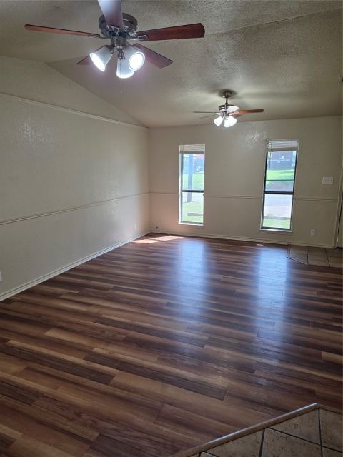 1014 Harbor Lakes Drive, Granbury, TX 76048 — photo 2