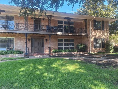 6131 Bandera Avenue B, Dallas