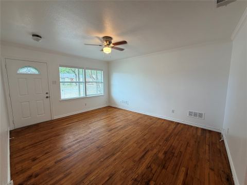 1013 W Tucker Boulevard, Arlington, TX 76013 — photo 3