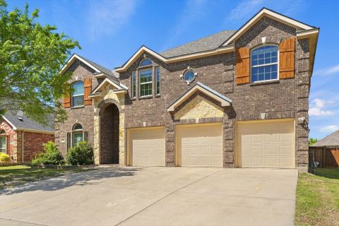 2824 Pino, Grand Prairie