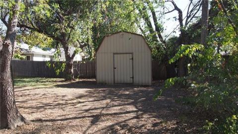 5216 Mallory Drive, Haltom City, TX 76117 — photo 2