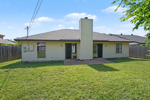 6210 Valley Forge Court, Arlington, TX 76002 — photo 2