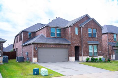 9820 Elk Falls Lane, Aubrey, TX 76227 — photo 2