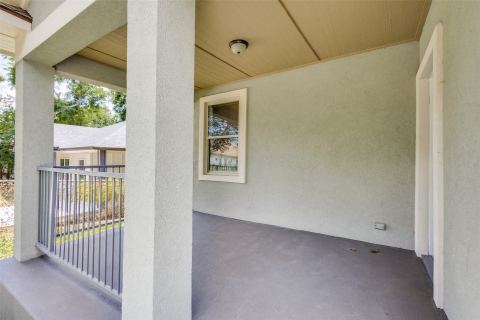 618 E Woodard Street, Denison, TX 75021 — photo 2