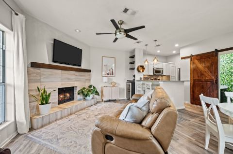 5740 Martel Avenue A13, Dallas, TX 75206 — photo 2