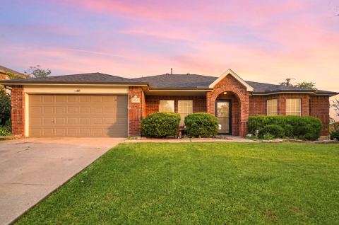 1213 Hampton Drive, Forney