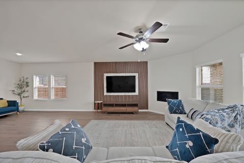 3813 Silver City Avenue, Aubrey, TX 76227 — photo 2