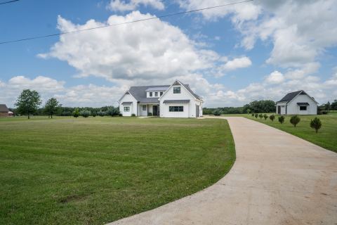 2865 County Road 2310, Sulphur Springs