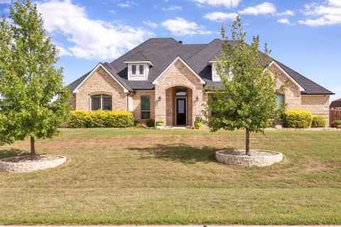 640 Cross Creek Drive, Waxahachie