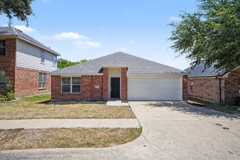 2640 Pioneer Bluffs Road, Balch Springs, TX 75181 — photo 2