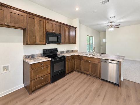 186 S Preston Street, Alvarado, TX 76009 — photo 3