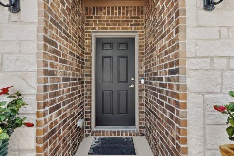 698 Langdon Street, Lavon