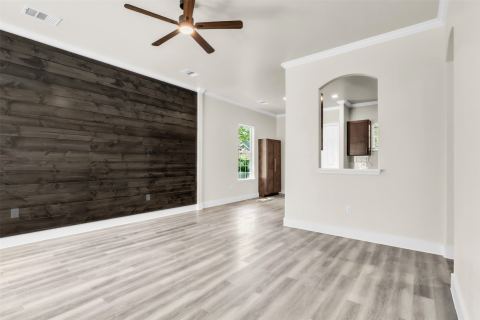 407 Henderson Street, Bonham, TX 75418 — photo 2