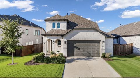 1825 Pelham Drive, Aubrey