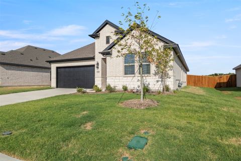 2113 Maple Ridge Drive, Van Alstyne, TX 75495 — photo 2