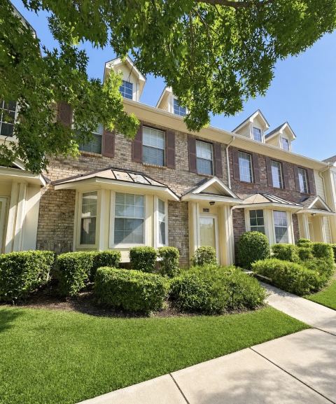 2918 Durango Place, Bedford