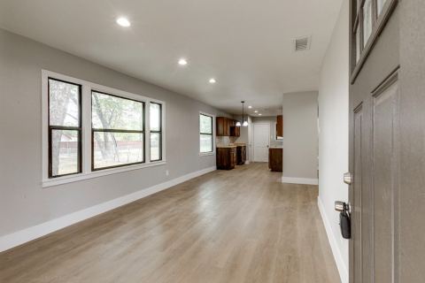 311 Glenfield Drive, Garland, TX 75040 — photo 3