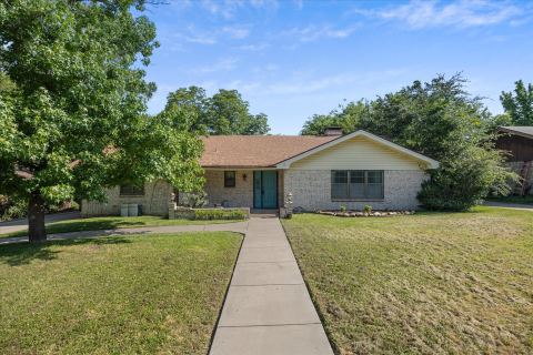2308 Royal Lane, Greenville, TX 75402 — photo 3