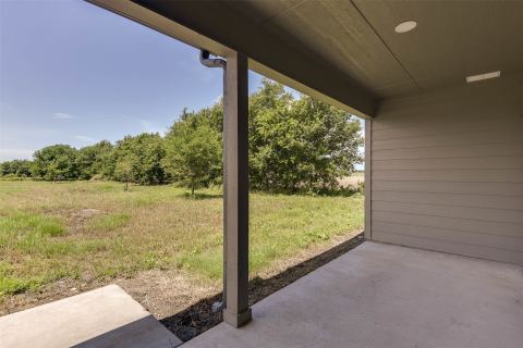 211 Davenport, Italy, TX 76651 — photo 2