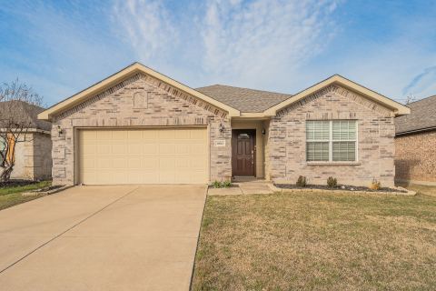 10541 Rising Knoll Lane, Fort Worth