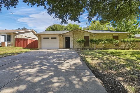 5321 Saddleback Road, Garland