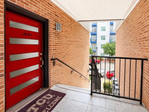 1320 May Street 200, Fort Worth, TX 76104 — photo 2