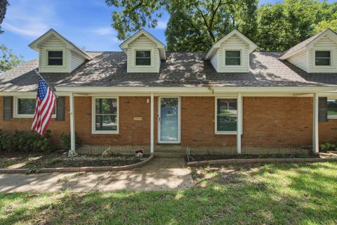 1301 Colonial Court, Arlington, TX 76013 — photo 3