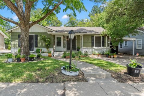 4513 Athens Avenue, Waco