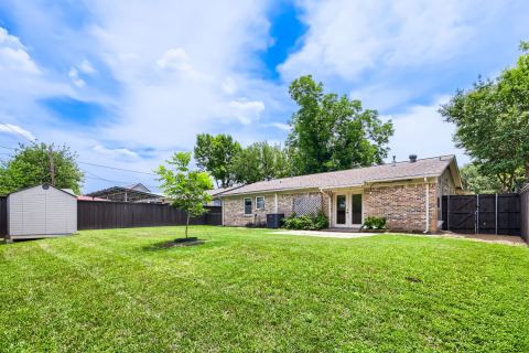 2307 Fyke Road, Carrollton, TX 75006 — photo 2