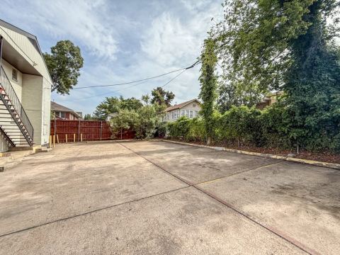810 Blaylock Drive 203, Dallas, TX 75203 — photo 3