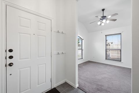 9101 Autumn Falls Drive, Fort Worth, TX 76118 — photo 3