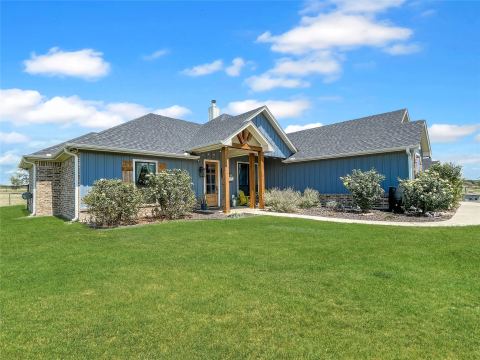 1011 Young Bend Road, Weatherford