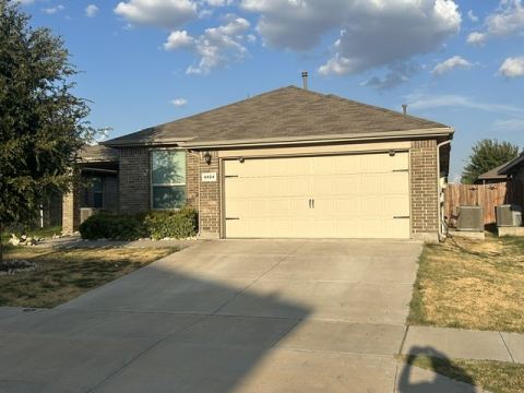 6924 Helm Lane, Fort Worth, TX 76179 — photo 2