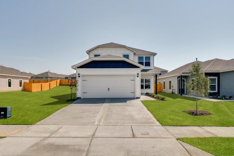 8437 White Wolf Trail, Ponder