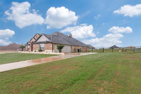 8624 Tucker Drive, Godley, TX 76044 — photo 2