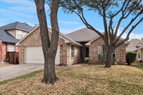 2657 Red Spruce Drive, Little Elm, TX 75068 — photo 2