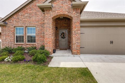 756 Daybreak Lane, Lavon, TX 75166 — photo 2