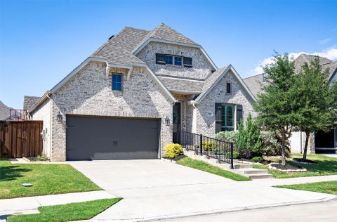 725 Bretallow Drive, Celina