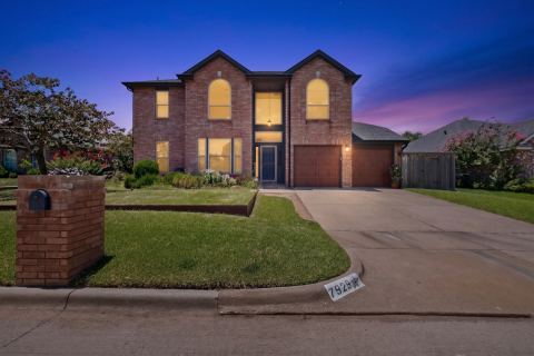 7929 Whispering Woods Lane, North Richland Hills, TX 76182 — photo 2
