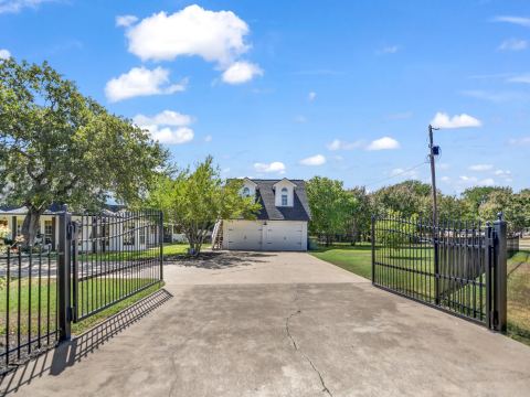 105 Mariah Drive, Weatherford, TX 76087 — photo 2
