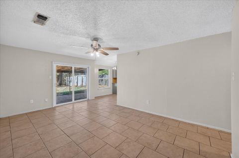 209 Water Lane, Crowley, TX 76036 — photo 2
