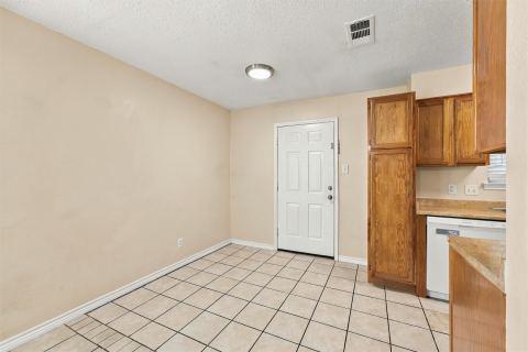 403 N 7th Street D, Midlothian, TX 76065 — photo 2