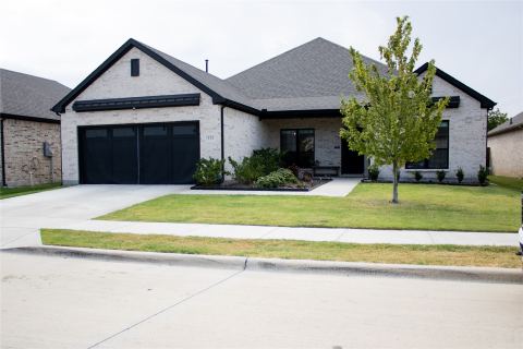 332 Lakeside Drive, Lavon