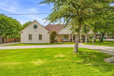 1085 Walking Horse Drive, Stephenville, TX 76401 — photo 2