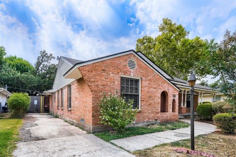 6225 Berryhill Street, Dallas, TX 75231 — photo 2