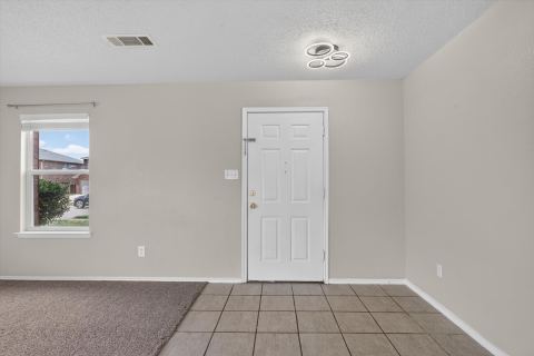 2427 Arroyo Springs Drive, Grand Prairie, TX 75052 — photo 3