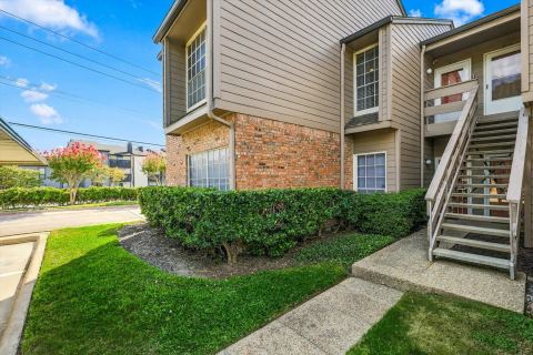 9801 Royal Lane 202, Dallas, TX 75231 — photo 2