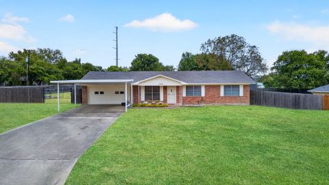 1010 Maple Street, Farmersville, TX 75442 — photo 3