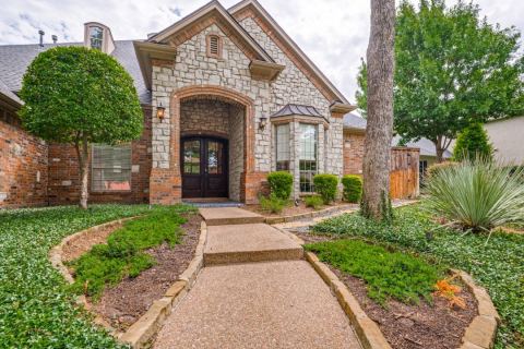 8 Hidden Lake Court, Mansfield, TX 76063 — photo 3