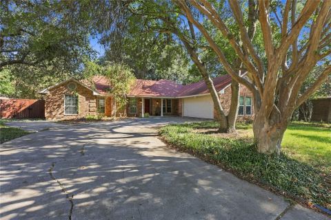 1309 Oxford Lane, Denton